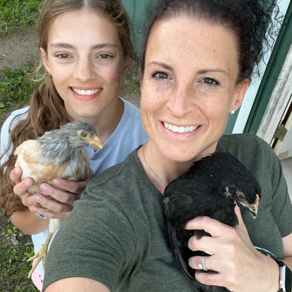 Meet your Posher, Amanda - Picture 1 of 1